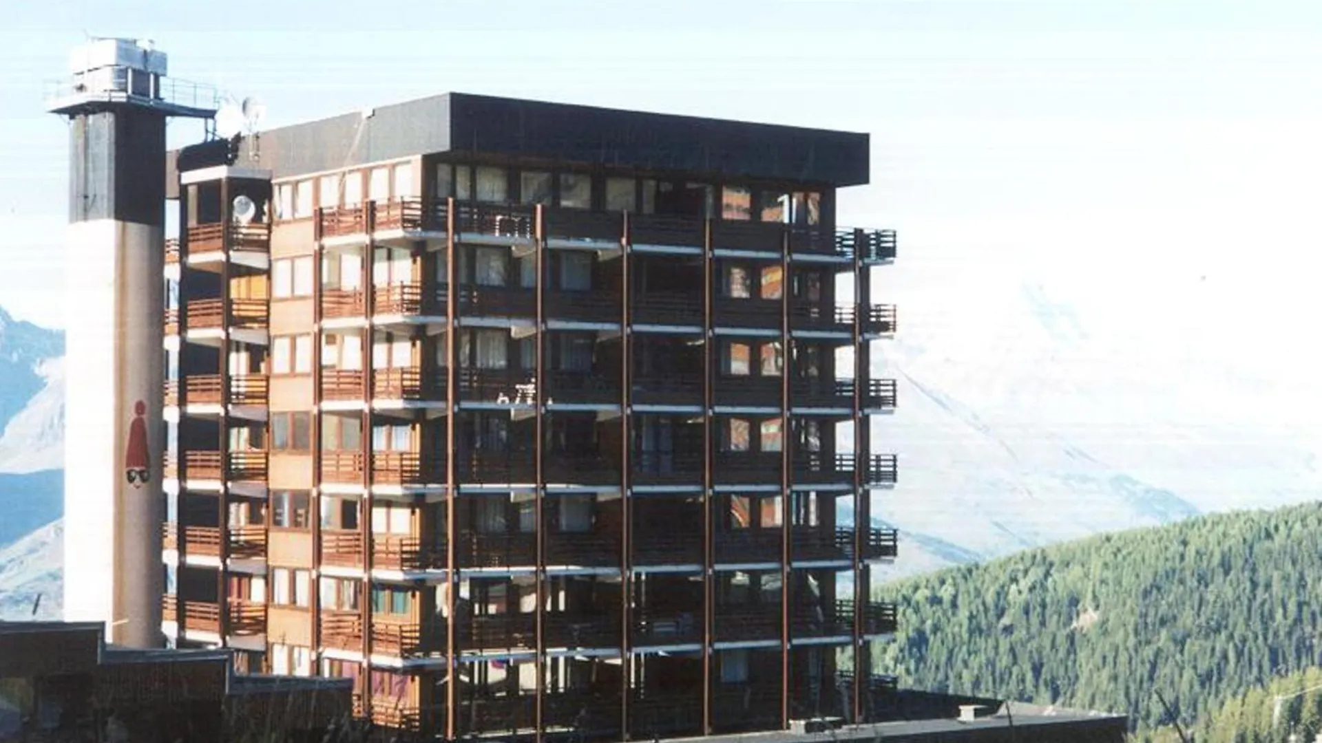 Magnifique Appartement Renove Avec Balcon Et Wifi A Plagne Centre - Fr-1-455-169 La Plagne 0*,  France